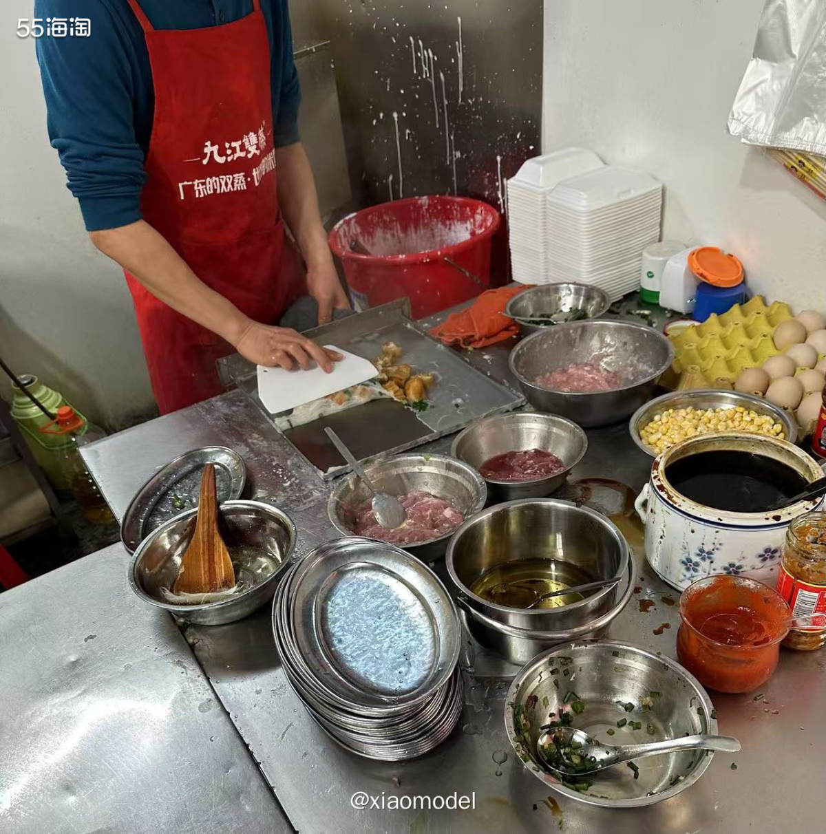 😀这家小店很不起眼，是朋友带我去的，隐藏在居民区里，但走进