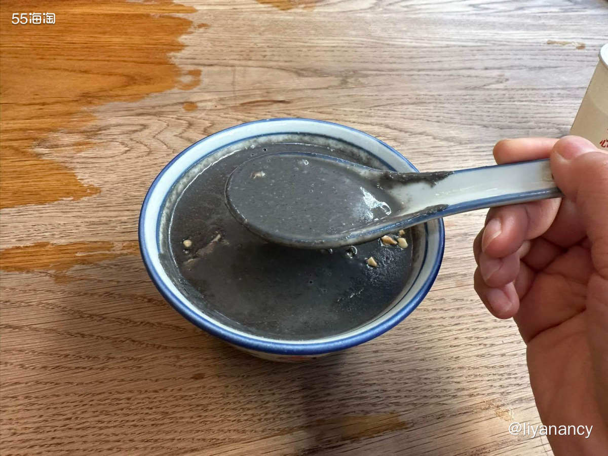 公司附近的一家牛肉拉面， 面的细度是可以跟师傅说的， 茶叶蛋