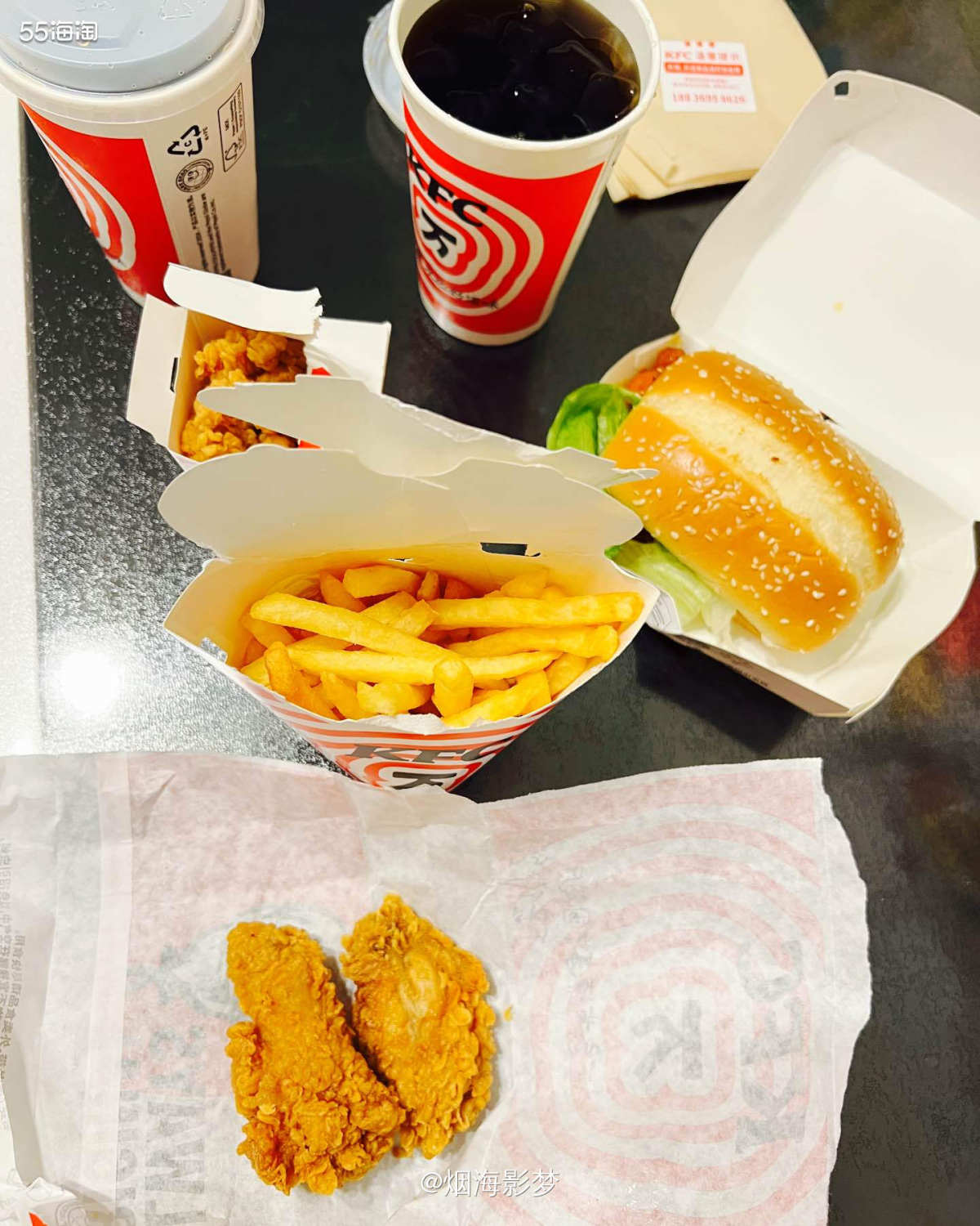 💝吃了一次KFC的汉堡，就停不下来了，儿子说要点个外卖再吃