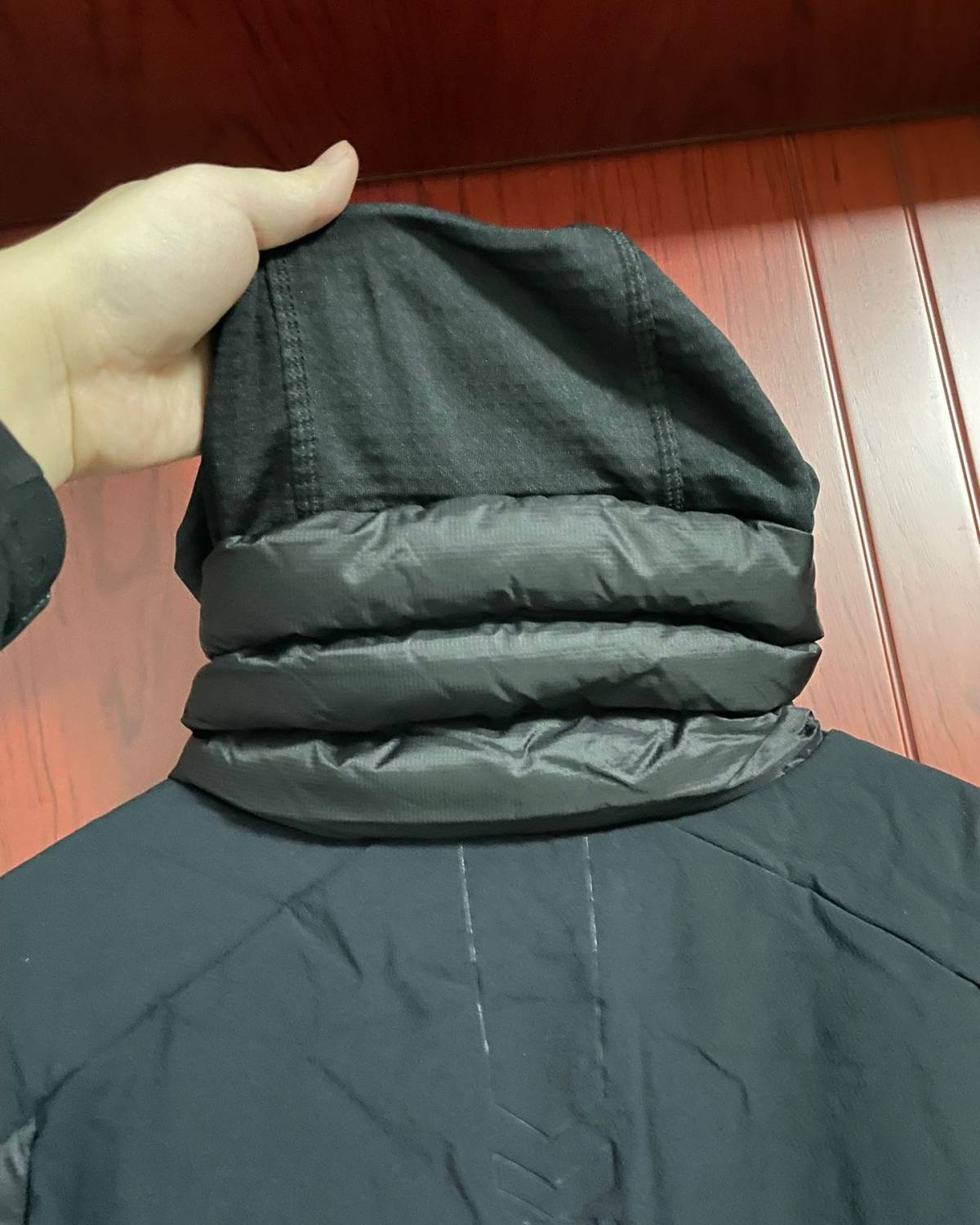 最近购入了一件blackyak的保暖夹克，这个品牌来自韩国，