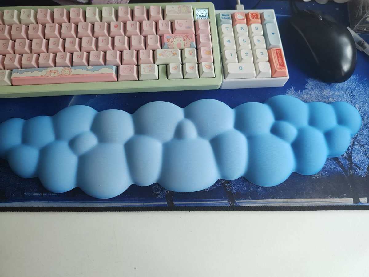 下单网站：拼多多 下单商品：创意少女棉花糖云朵手托 下单金额