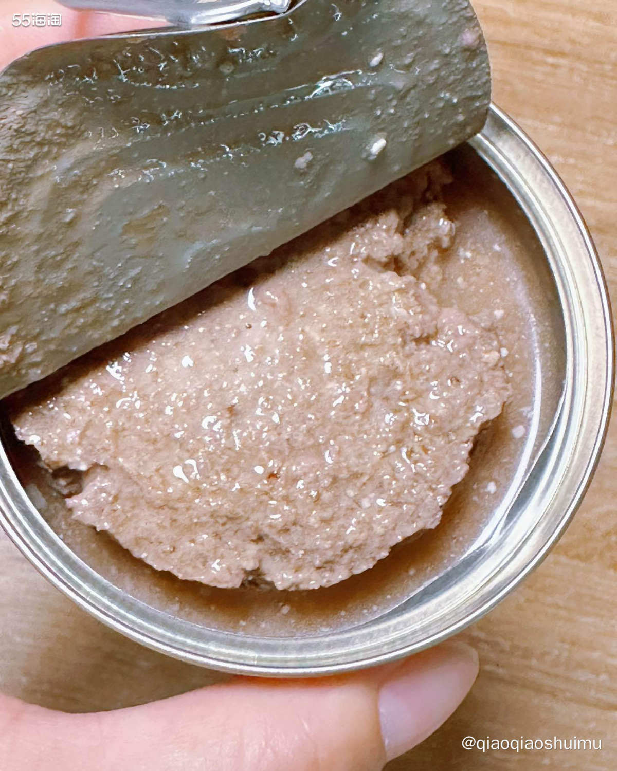 给猫挑了差不多三种牌子的罐头，基本都是排名前几的，价格也真是
