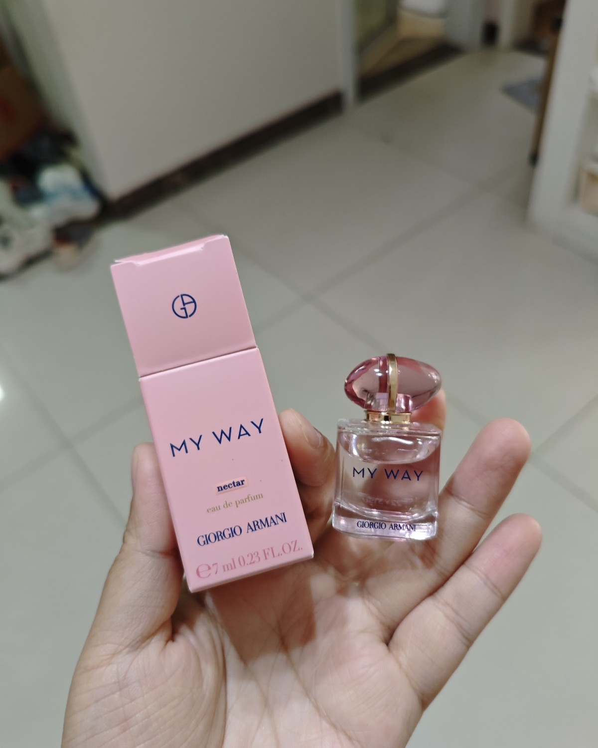 有段时间丝芙兰有5折活动，我就买了些东西，昨天收到了一箱！ 