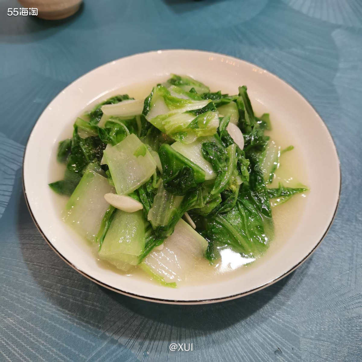 上海去乌镇还挺近的，中间就搭客运车去玩了两天，住的景区里面，
