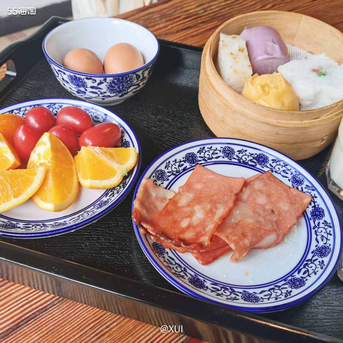 上海去乌镇还挺近的，中间就搭客运车去玩了两天，住的景区里面，