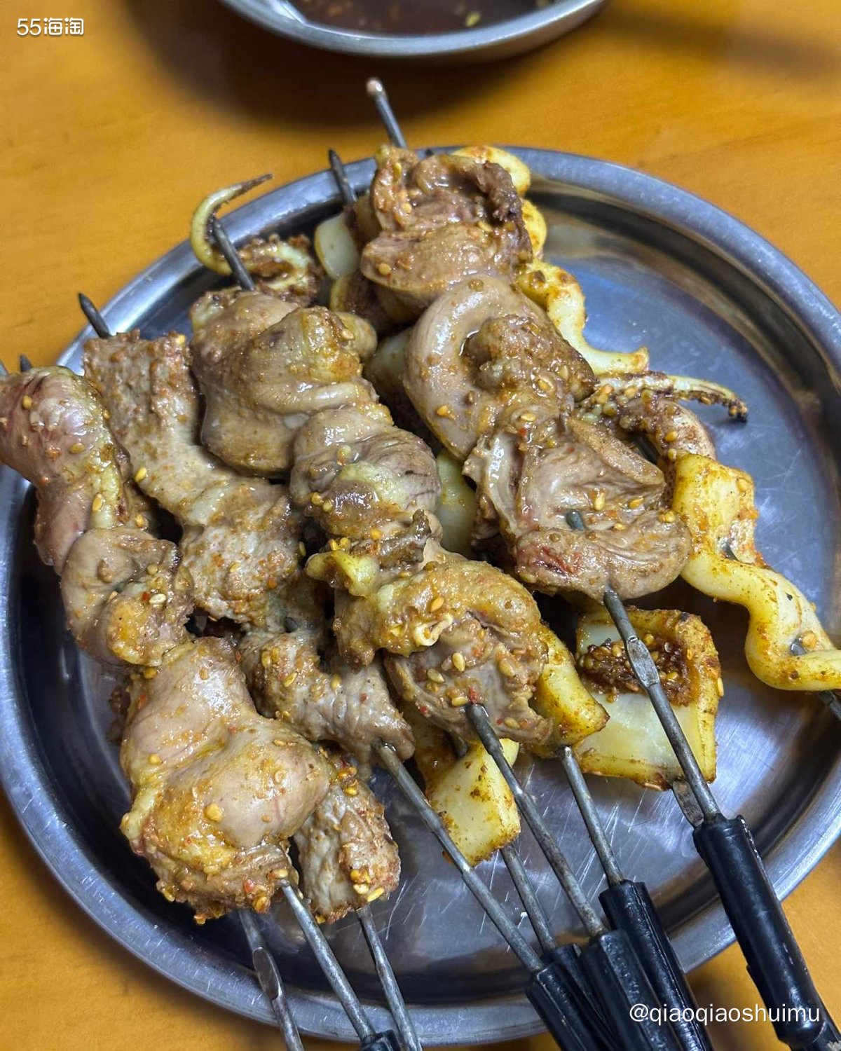 回家这几天，吃了好多好东西，顿顿很丰盛，吃足了海鲜～ 虽说五