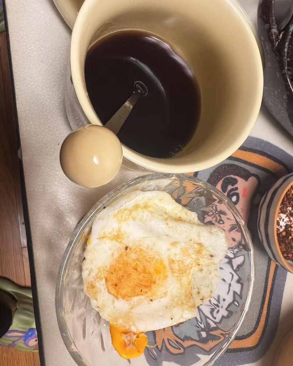 夏天又来了，离穿裙子的日子越来越近。 紧迫感越来越强。 衣柜