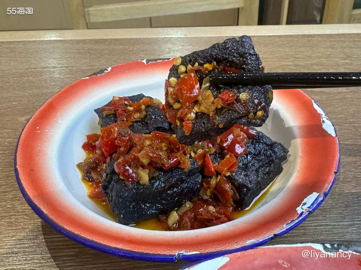 又来吃面了， 她家的牛杂面每次真的加超多牛杂， 尤其是肚条给