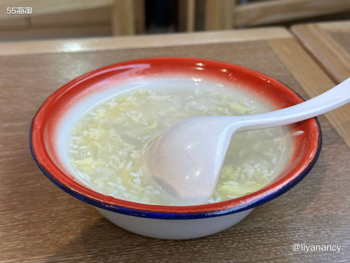 又来吃面了， 她家的牛杂面每次真的加超多牛杂， 尤其是肚条给