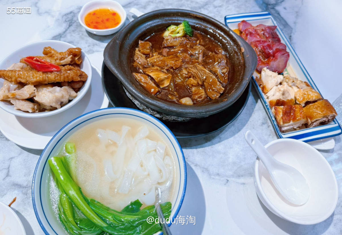 🌿这是昨天出来玩在外面吃的午餐，我和队友一致想吃点清淡点的