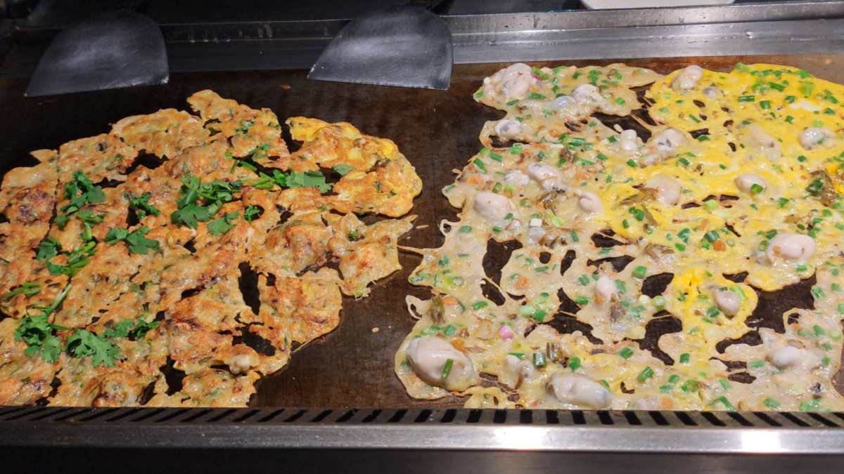 没想到，美食都是藏在美食街里面。而且美食都挺好吃的，牛肉粿条