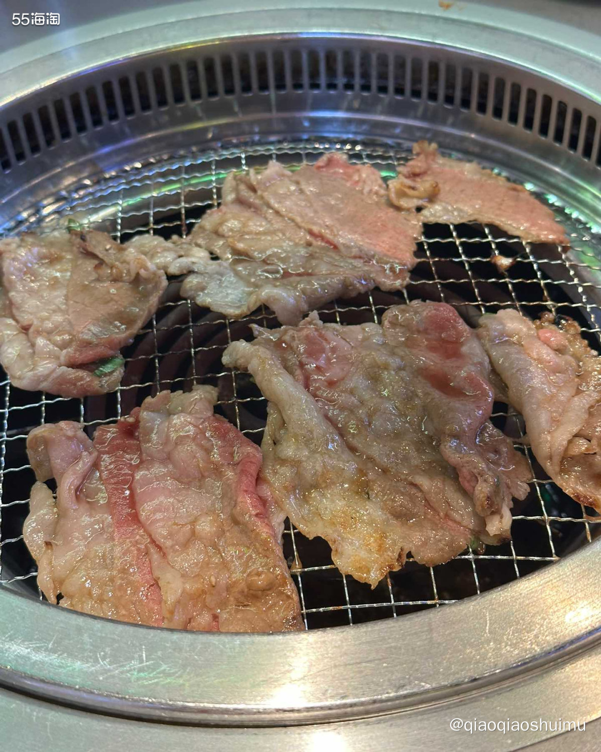 周六晚上骑完车，一起去吃烤肉。点了个双人套餐，里面竟然有五份