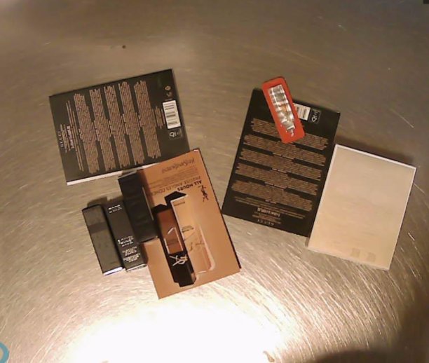 这单是丝芙兰买的，口红买了3个，香奈儿香水买了1个100ml