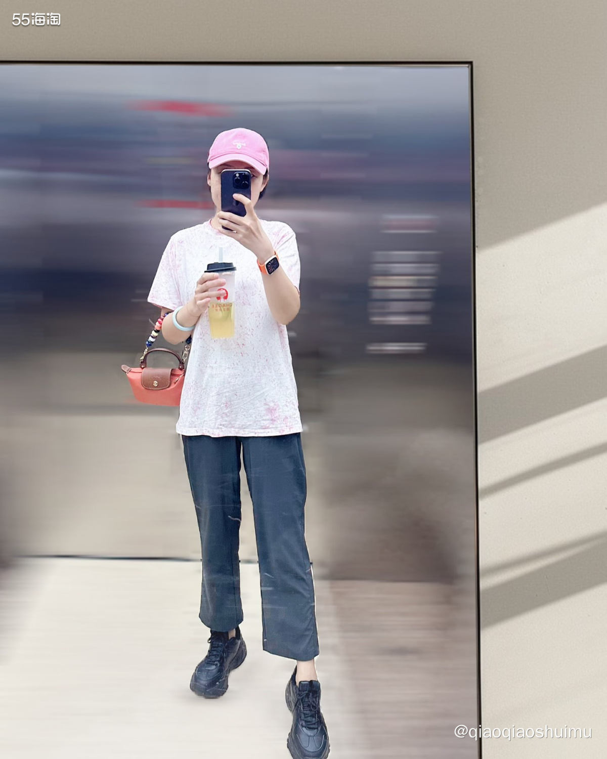 中午和一个姐妹约饭，因为她也在减fei ，所以我俩一合计，干