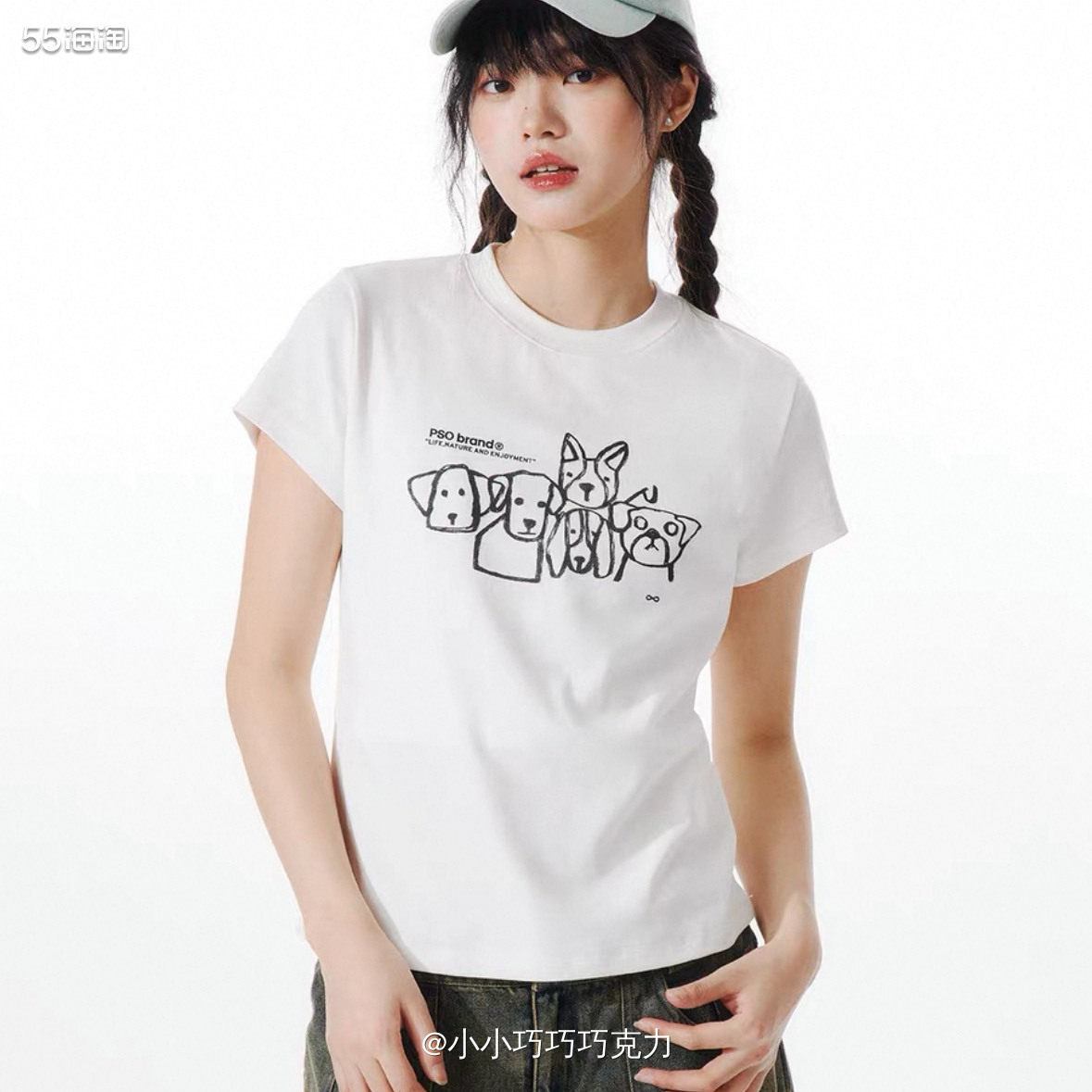 之前看一个明星王玉雯穿了这个短袖还挺好看的，所以我也来买一件