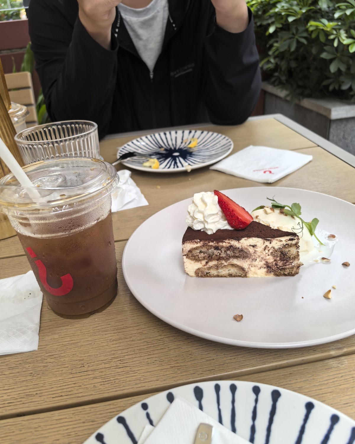 这家店的店铭有点奇怪。 感觉是好吃的要吃一下，好奇怪的，要吃
