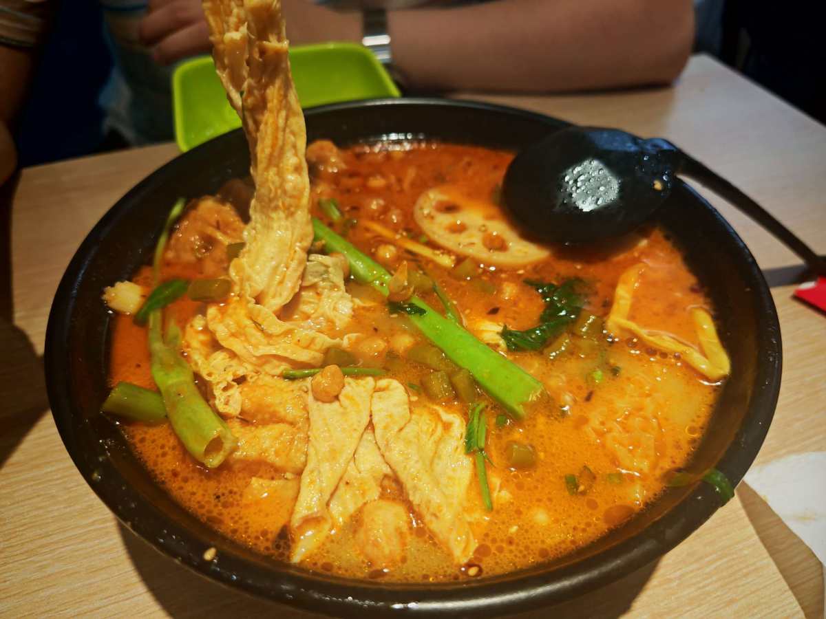 这家店是之前读书的时候就🈶去吃过得店，之前看到这家店的社交