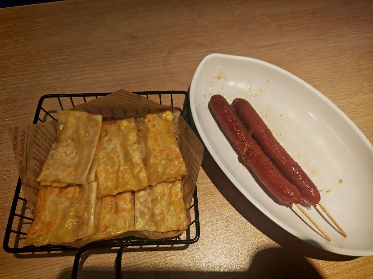 这家店是之前读书的时候就🈶去吃过得店，之前看到这家店的社交