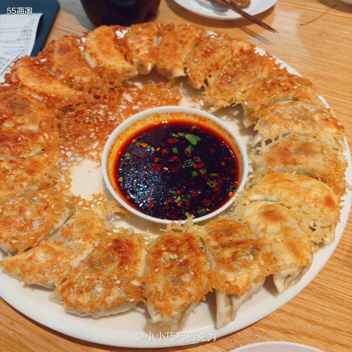 每天遛娃散步看着小区楼下一家烧烤店生意好好，某天队友说改天也