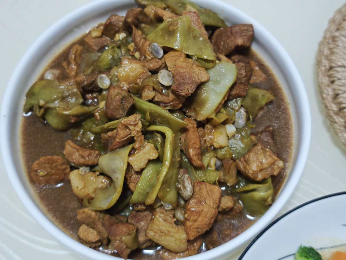 拍照最满意的家常菜！！！ 第一道菜是，清蒸青口粉丝，最上面的