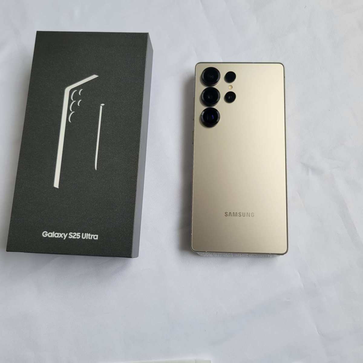 第一次用这么大的手机，习惯之前的小屏。等了几个月，趁着618