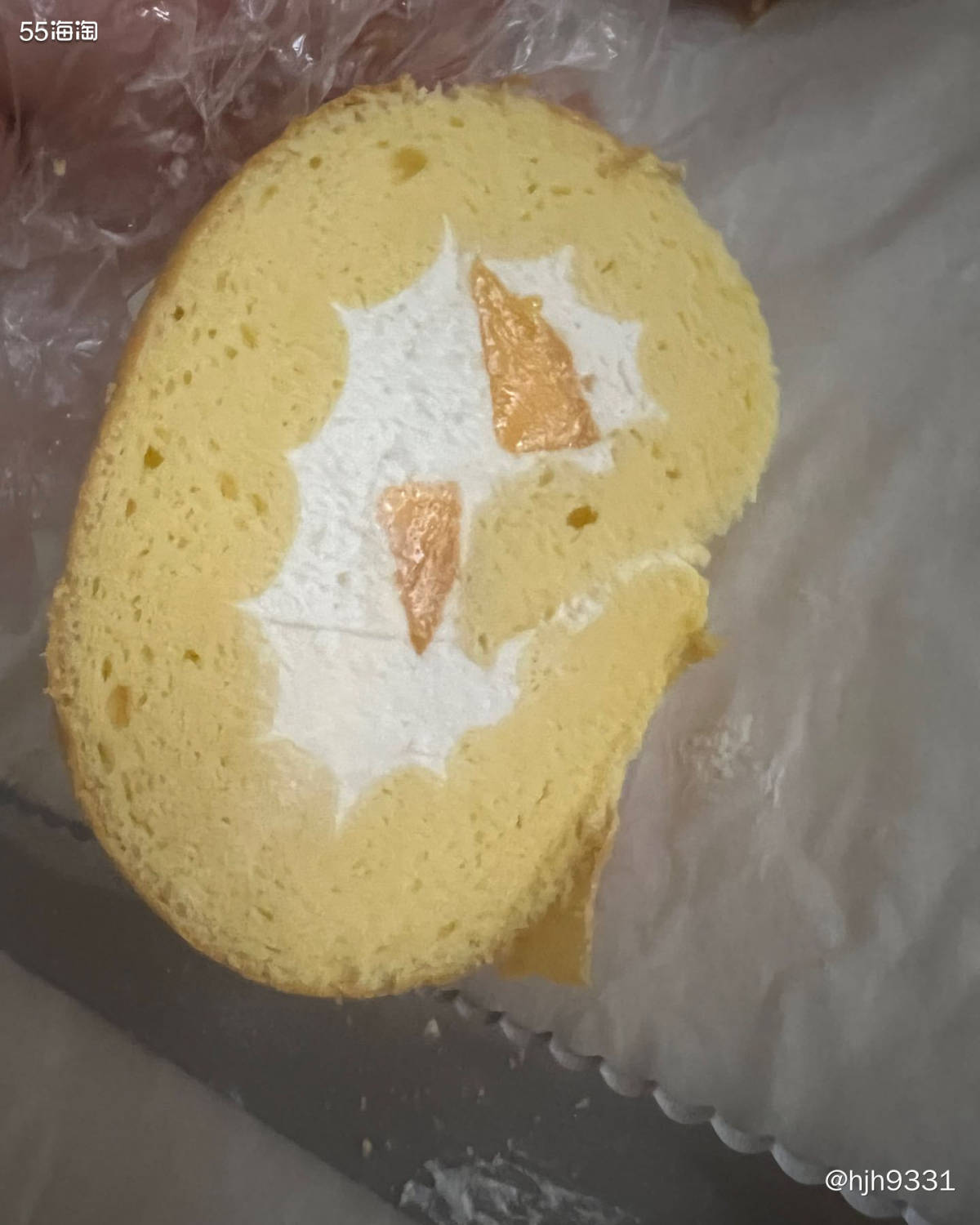 🍰这款蛋糕卷好多年前也做过，但是换了烤箱，第一次居然失败了