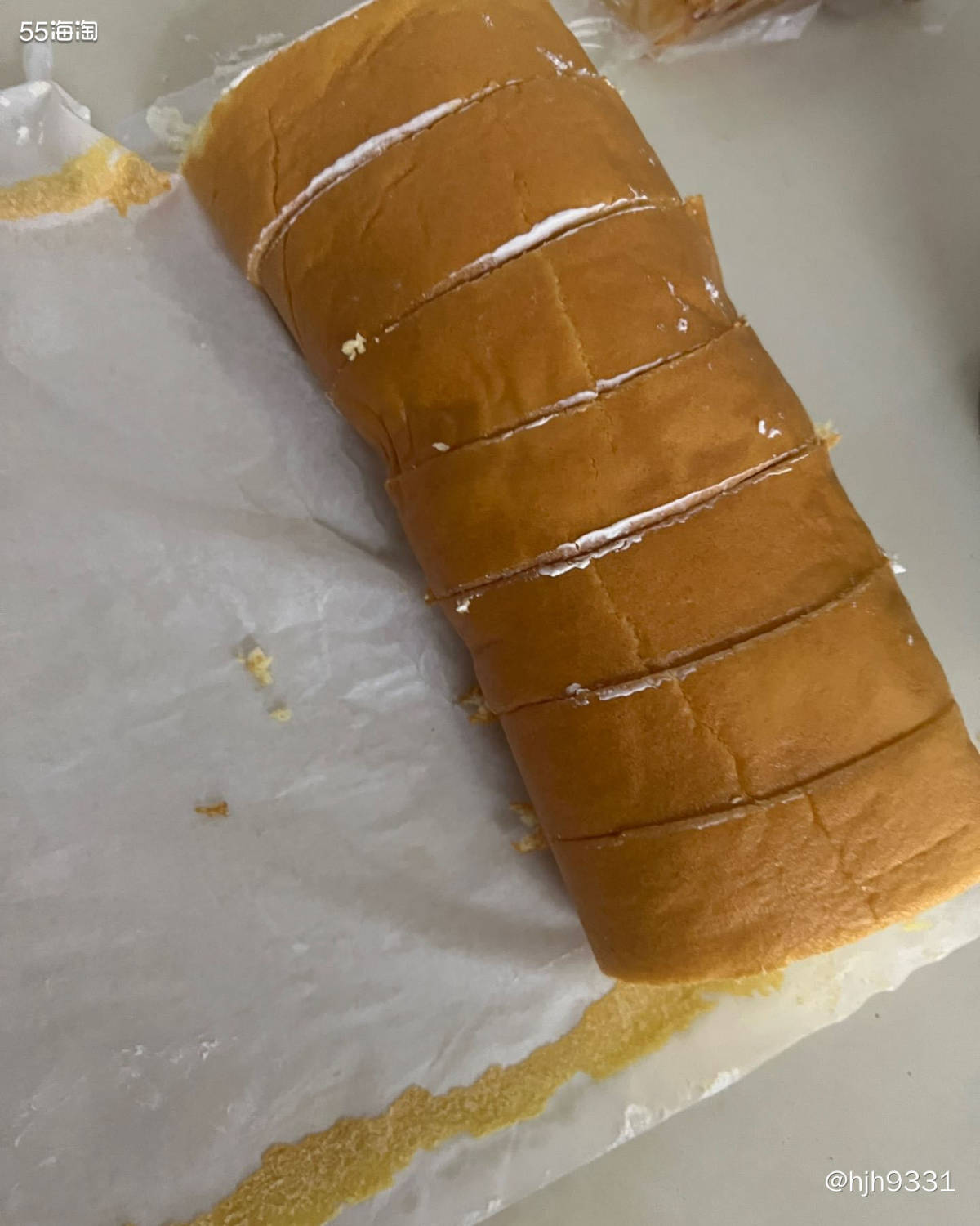 🍰这款蛋糕卷好多年前也做过，但是换了烤箱，第一次居然失败了