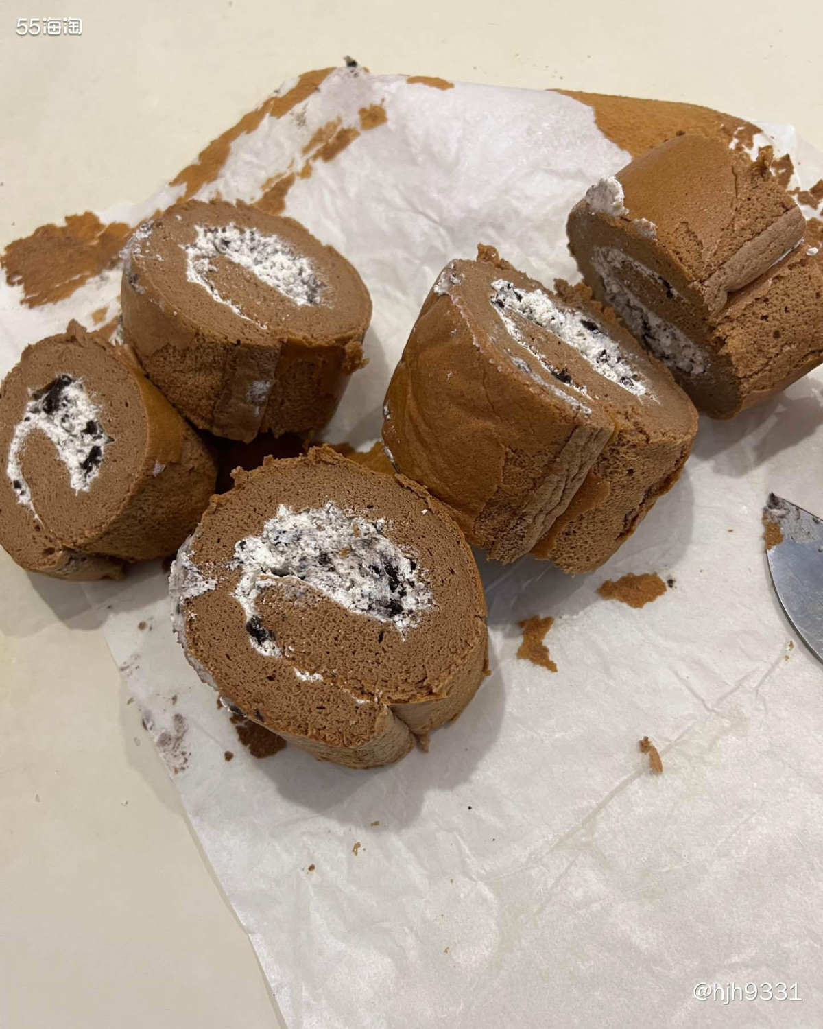 🍰这款蛋糕卷好多年前也做过，但是换了烤箱，第一次居然失败了