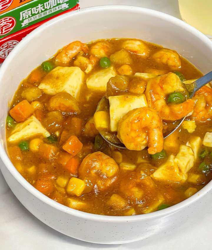 🌻好久没做饭，发现家里还有一份咖喱没用，唇唇欲动，当即和室