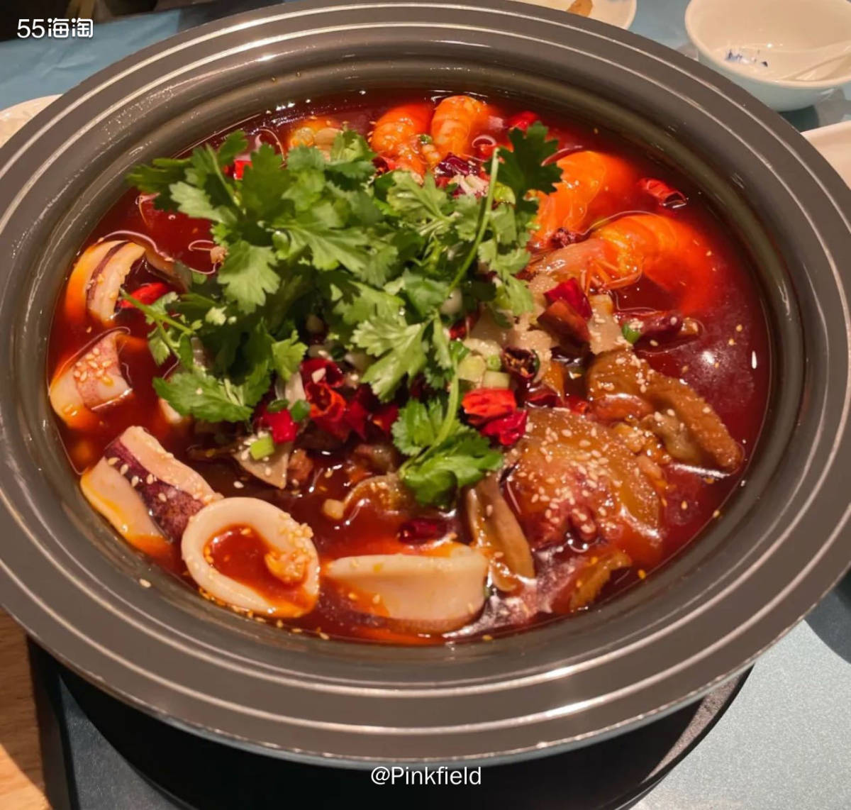 🦞上月底老友来找我玩，第二顿晚餐去了我们当地口碑还不错的一