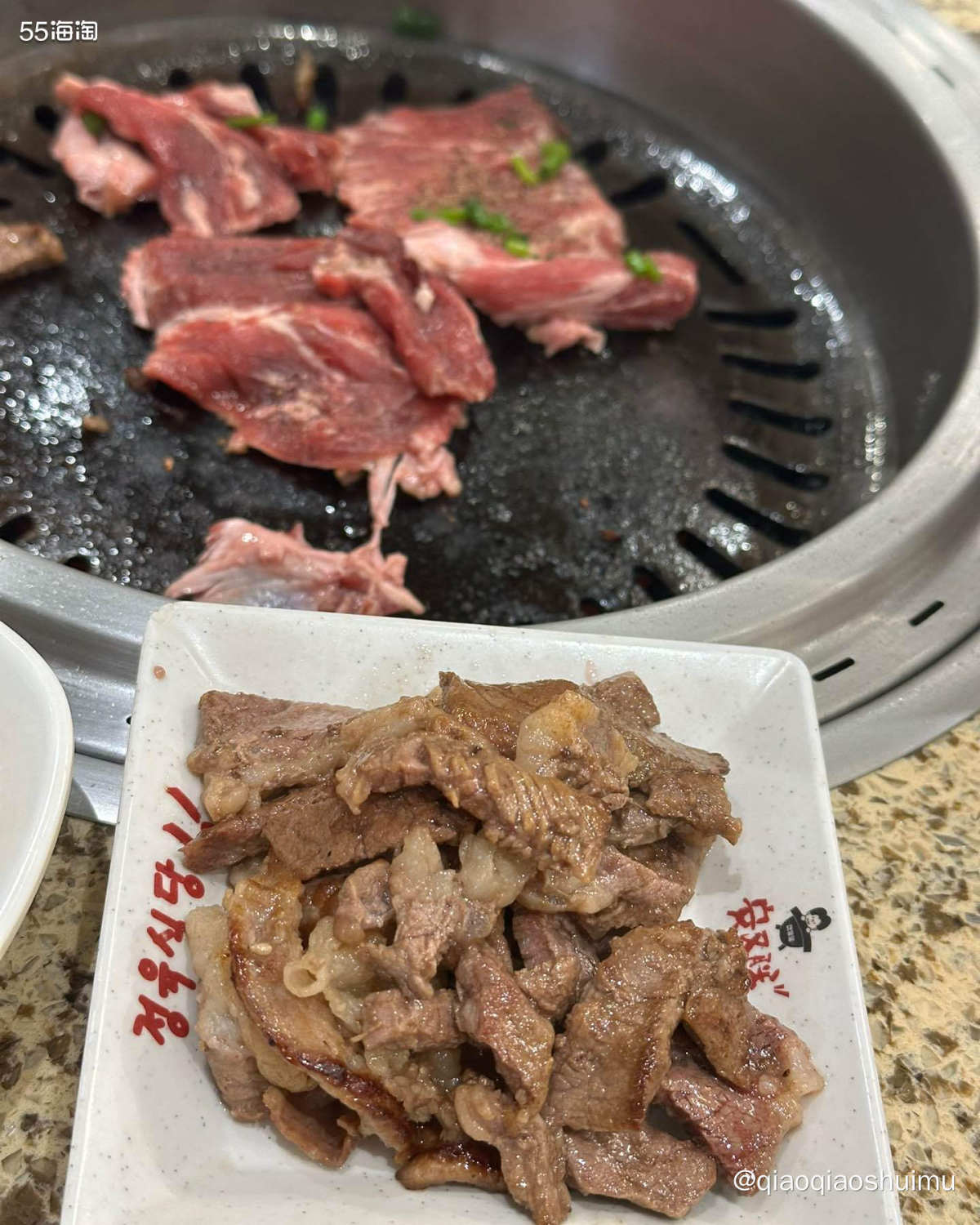 周末两天感觉没吃到啥好东西，回程路上跑来吃顿烤肉吧。 我觉得