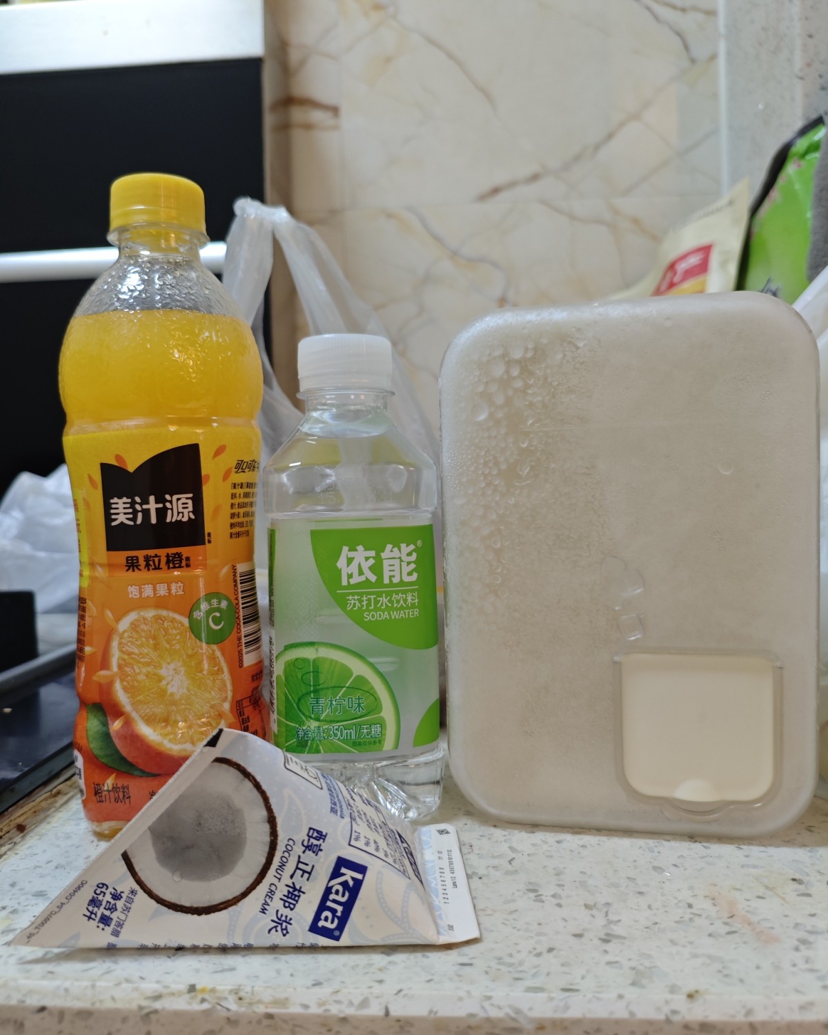 夏天就喜欢喝各种饮料，最近看了芒果tv的中餐厅，看到一个财神