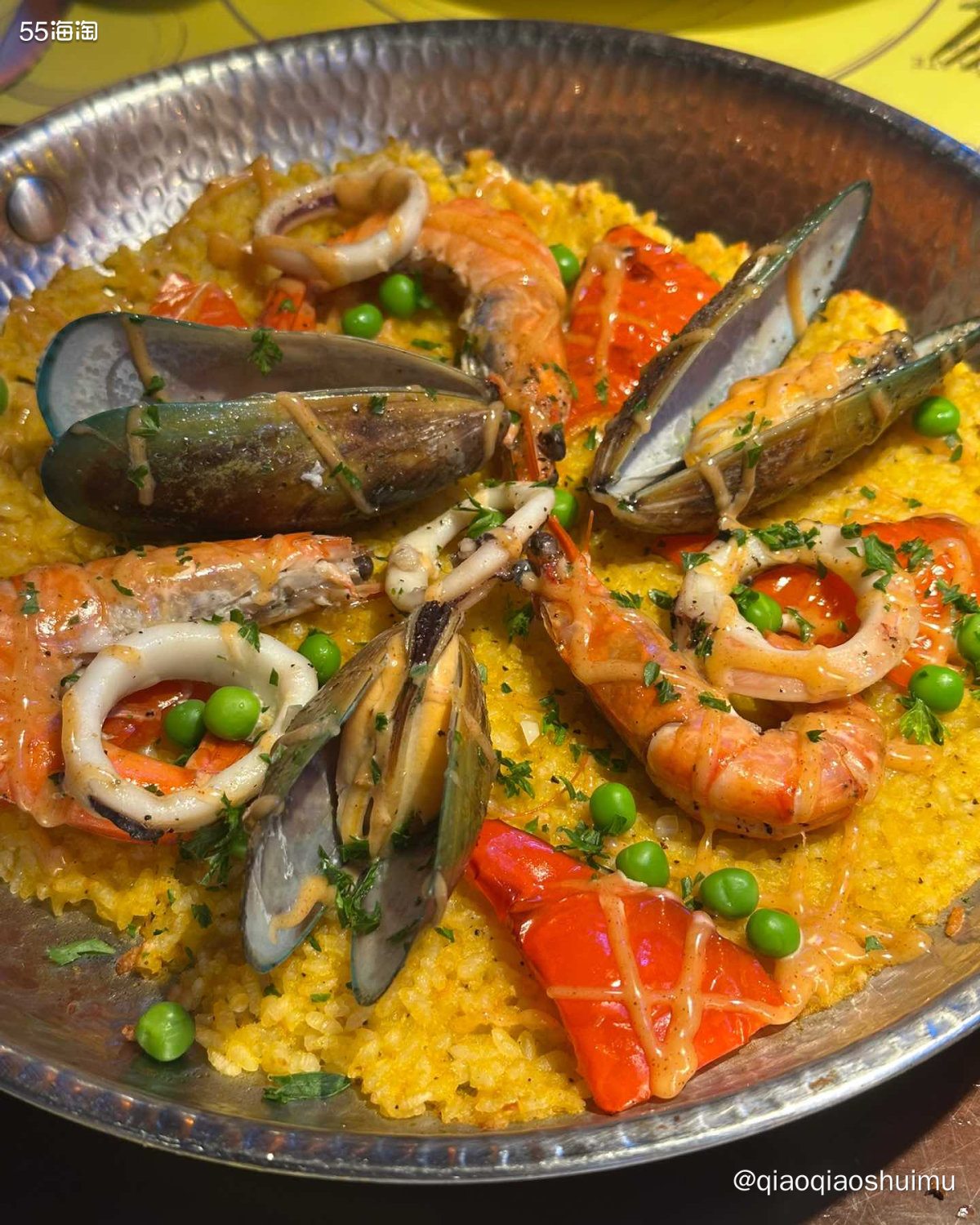 忽然想起之前在失重餐厅充的卡还没用完，趁周末去吃一下～ 一向