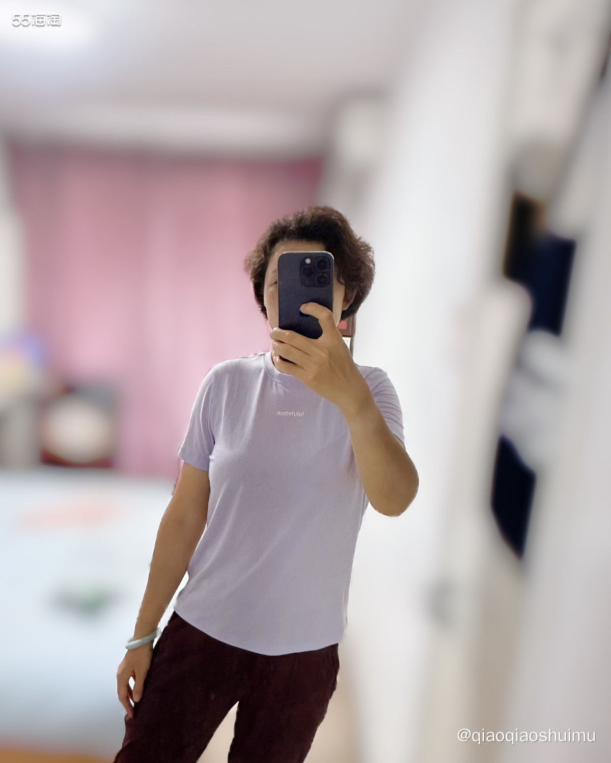 Lululemon的衣服裤子基本都快承包我的衣柜了，去年买的