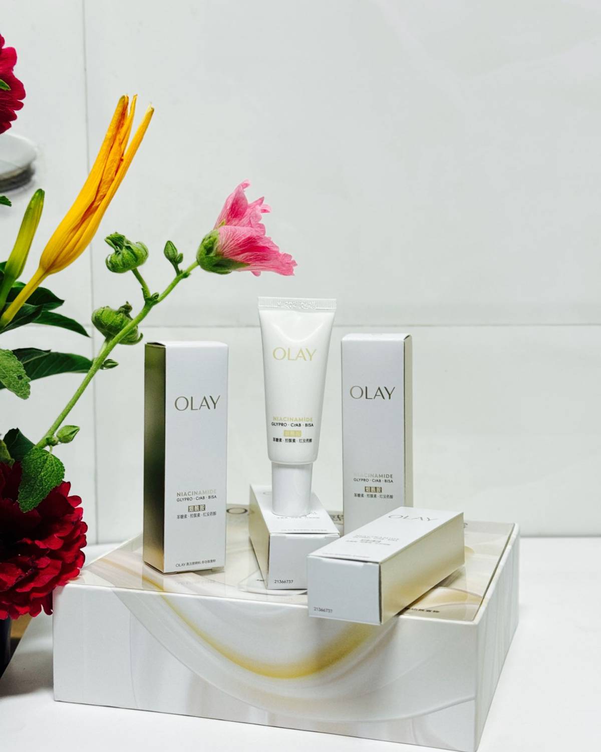 💡为什么买它？ 最近脸颊突然冒[流泪]，同事疯狂安利这款水