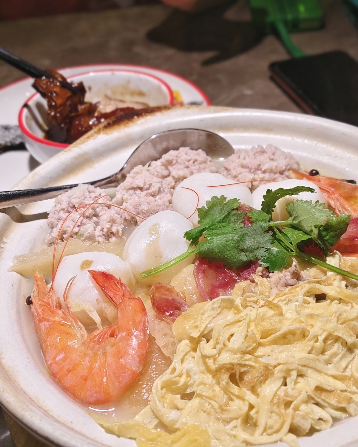 照顾修牙的麻麻，点的都是柔软的菜，他家的鱼丸自己做的，超级柔