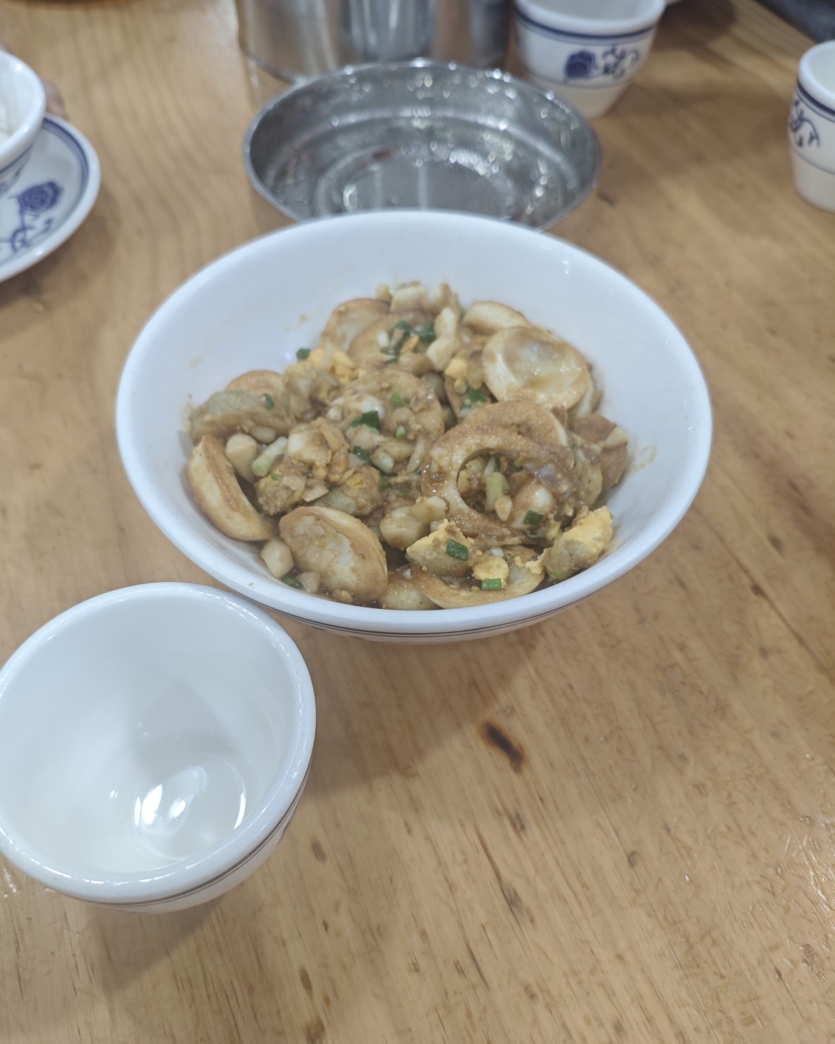 省外如果来湖南最多听的就是笨萝卜，这家属于必打卡的连锁店铺，