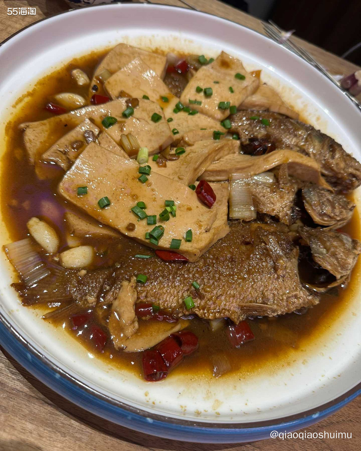 没去逛回民街，但烤肉必须吃。西安这边烤肉蛮便宜的，有的一元一