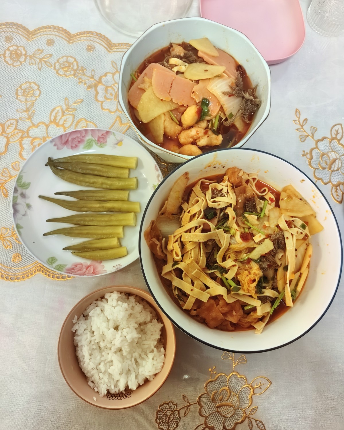 🌸继续分享自制美食，某天偶然在小红书上刷到了家庭版冒菜，猛