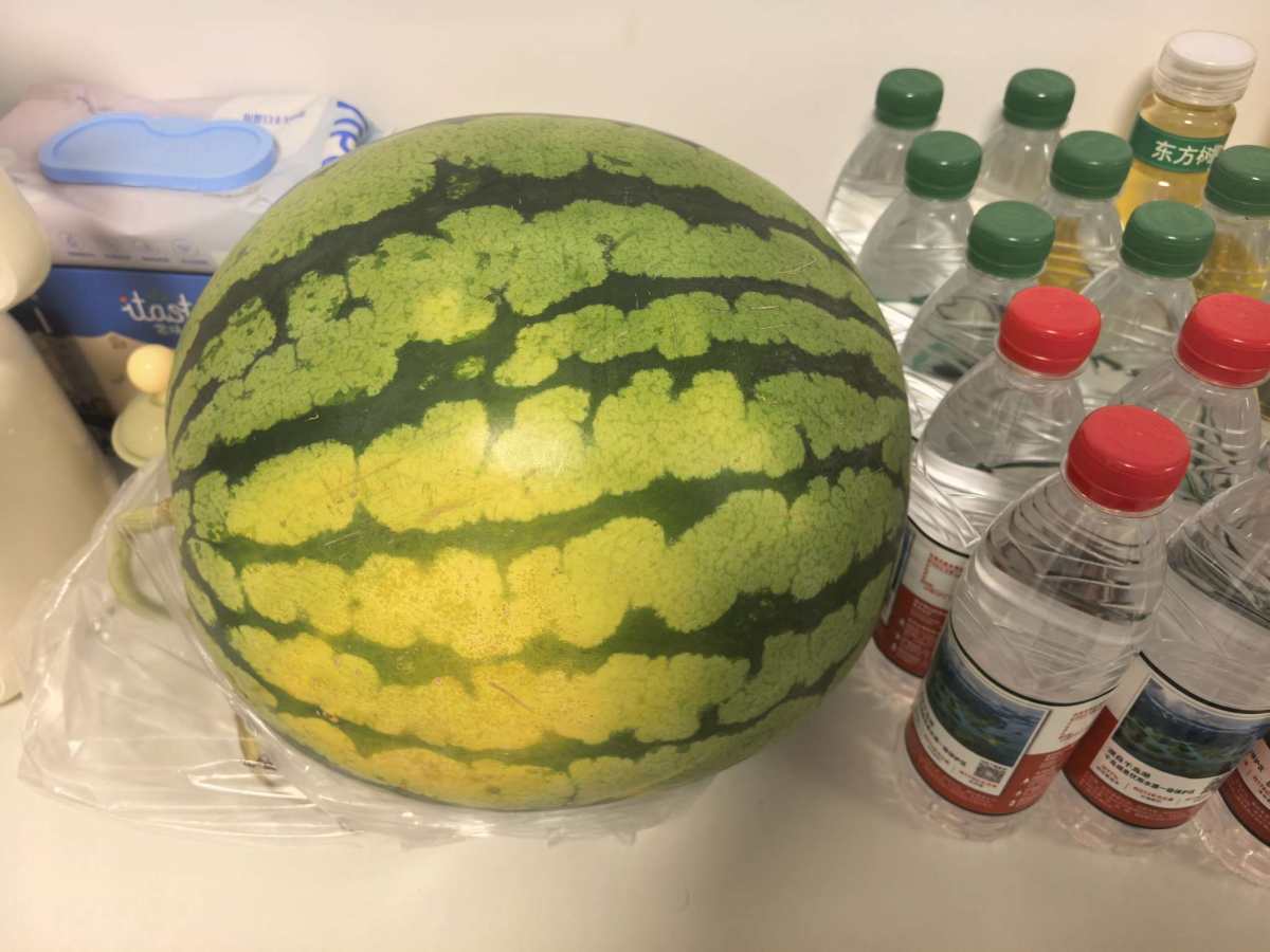 🌸来分享一波水果，必须感叹夏天水果好多。  🌸图一的红毛