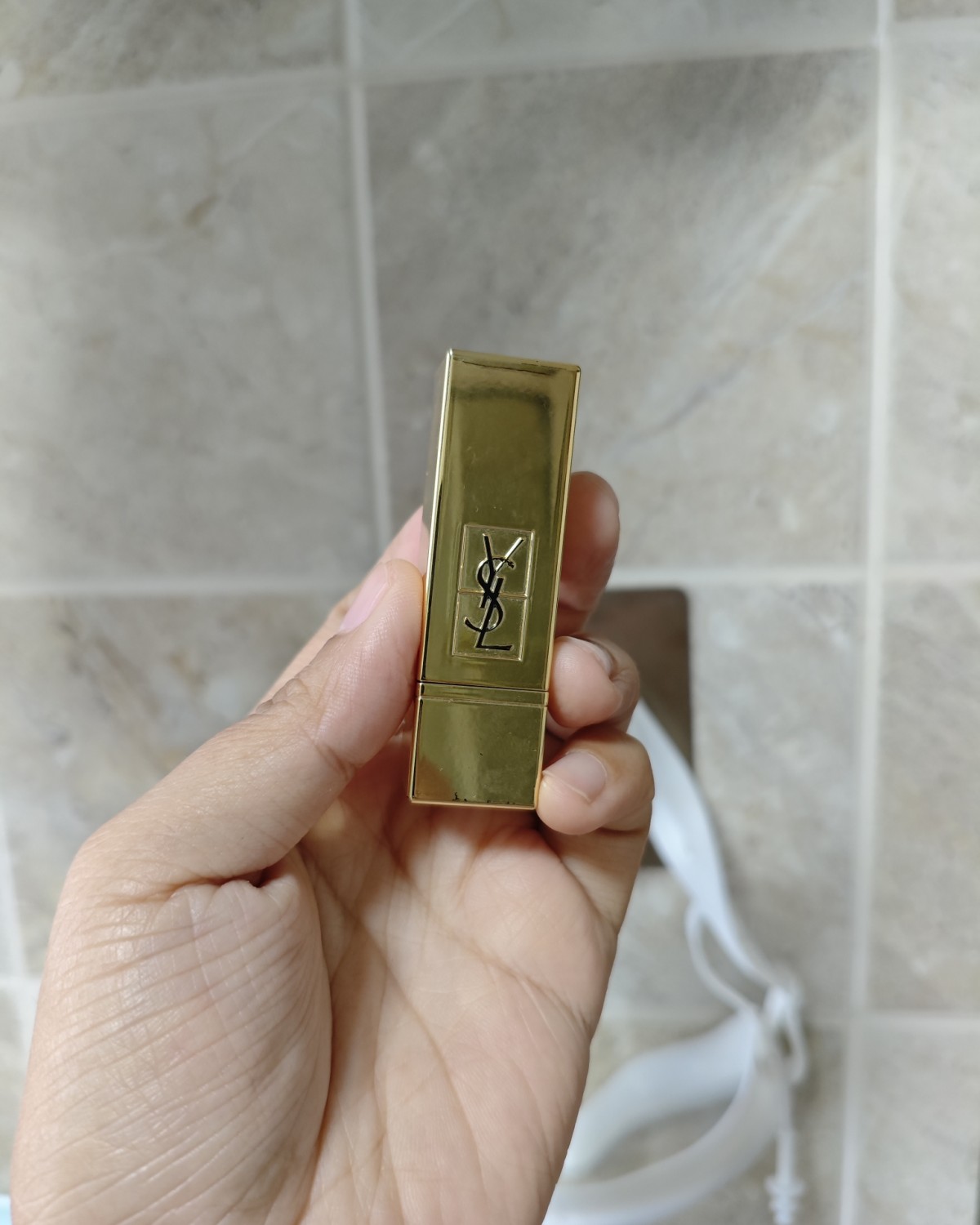 如果说ysl的方管里面我肯定最最推荐的就是它家经典的1966