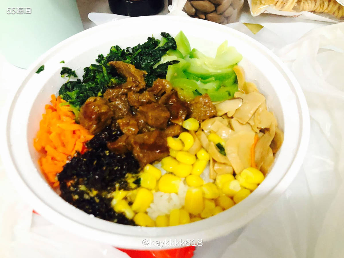 天太热食堂又不好吃，所以搬砖都叫外卖了😂点的都是平时几家经