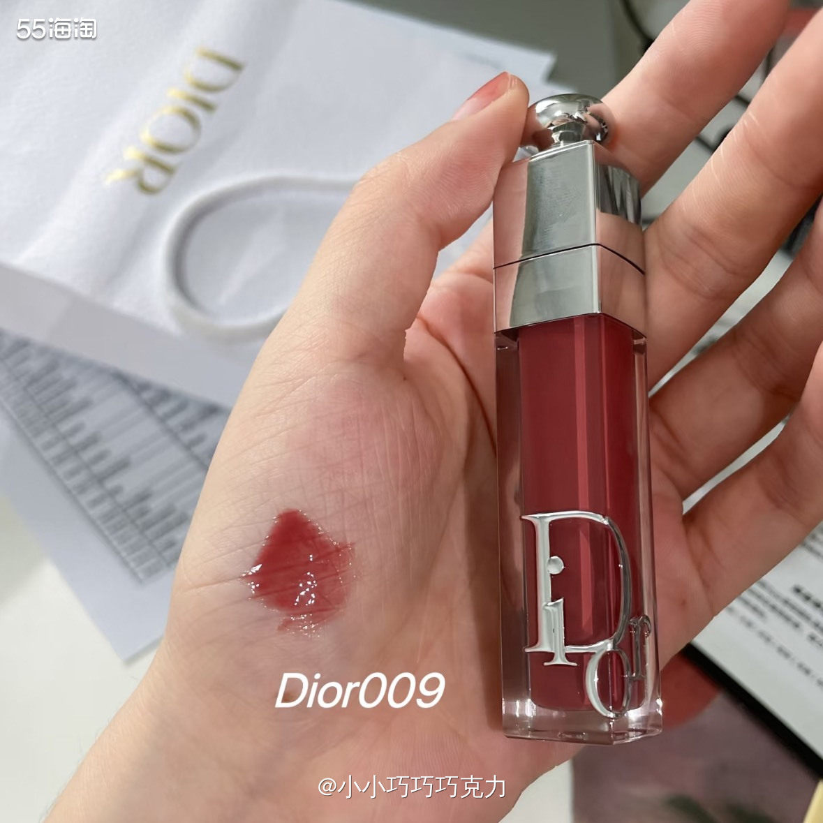 Dior009这根丰唇蜜之前看试色种草了好久，一直想买，国内
