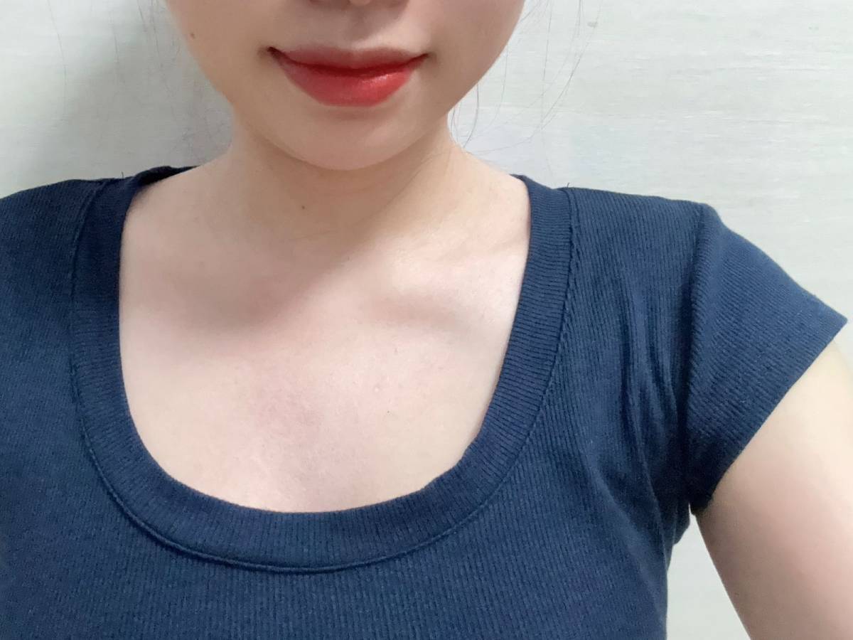 阿玛尼405番茄色号是我最推荐的口红，因为我成年以后拥有的一