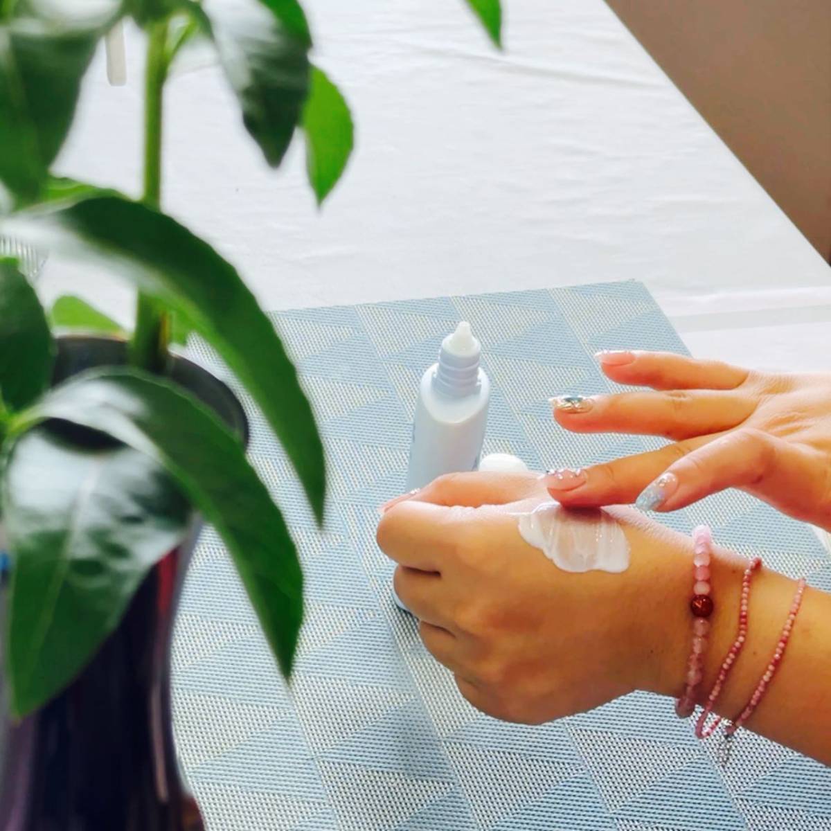 #防 晒推荐 #好物分享 #夏日必备 #油皮救星 #平价防 