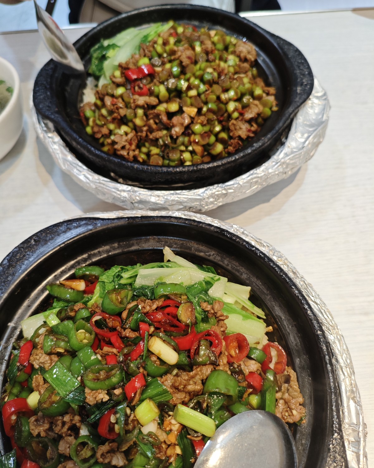 之前就在这家吃过，这次带朋友一起来吃了，在冬瓜山夜市附近，比