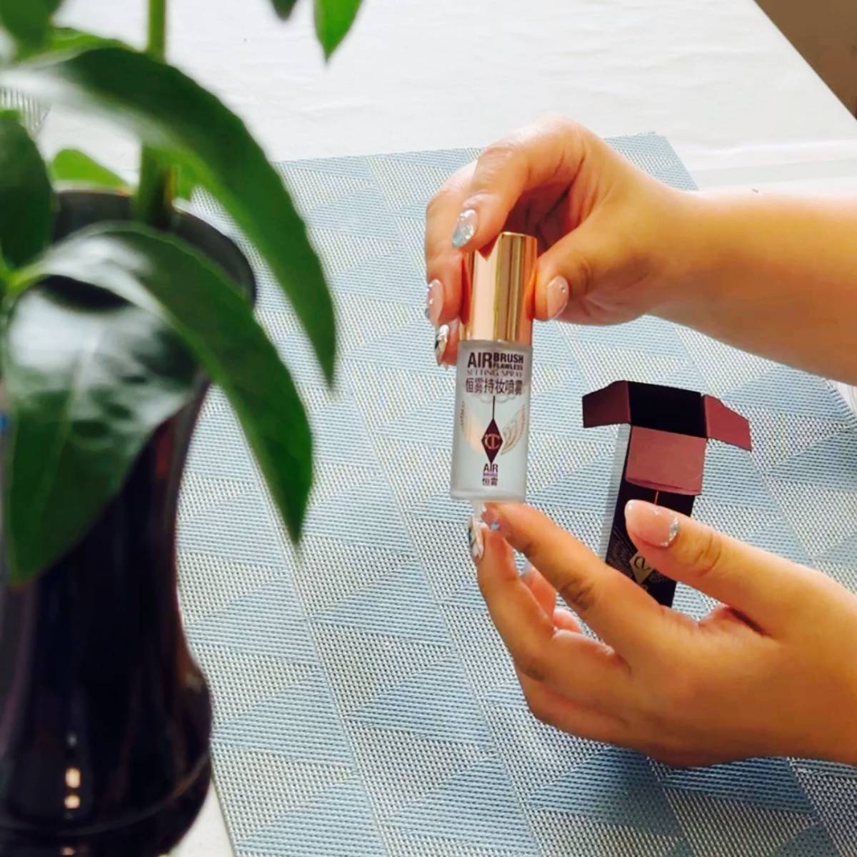 💄姐妹们谁懂啊！化完妆2小时就驳卡粉的…   直到我遇见了