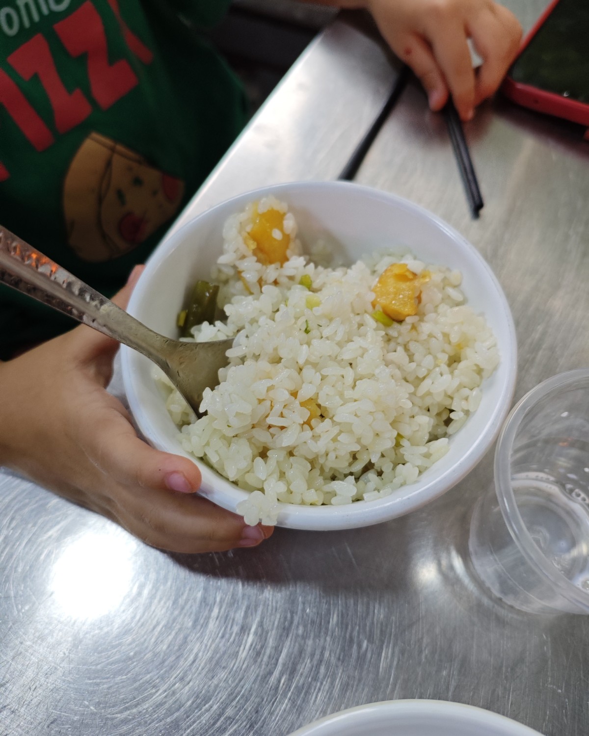 夏天的湖南真的是太热了，根本没法出门，于是跟家人这几天来贵阳