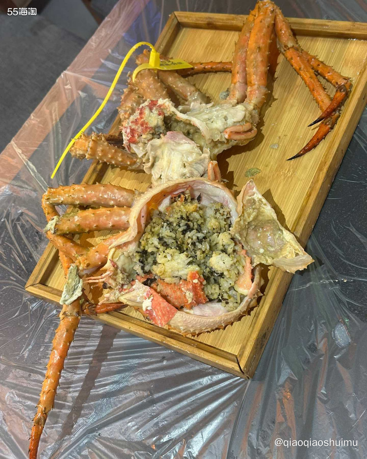 我们到达珲春时已经是三点多了，等开到海鲜街刚好饭点儿。 帝王