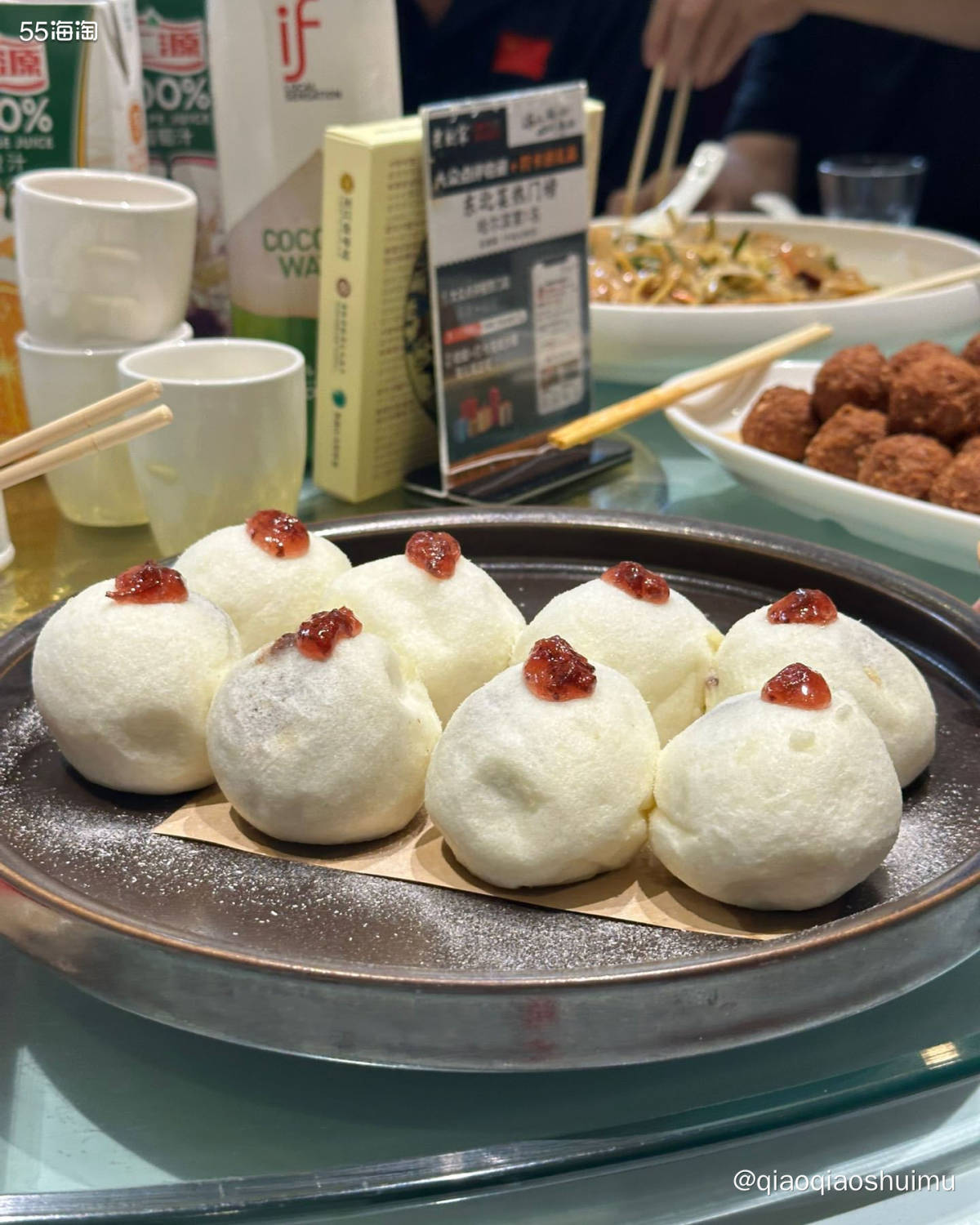 此行最后一站，到了哈尔滨，到了先来个家庭聚会，大家相聚老厨家